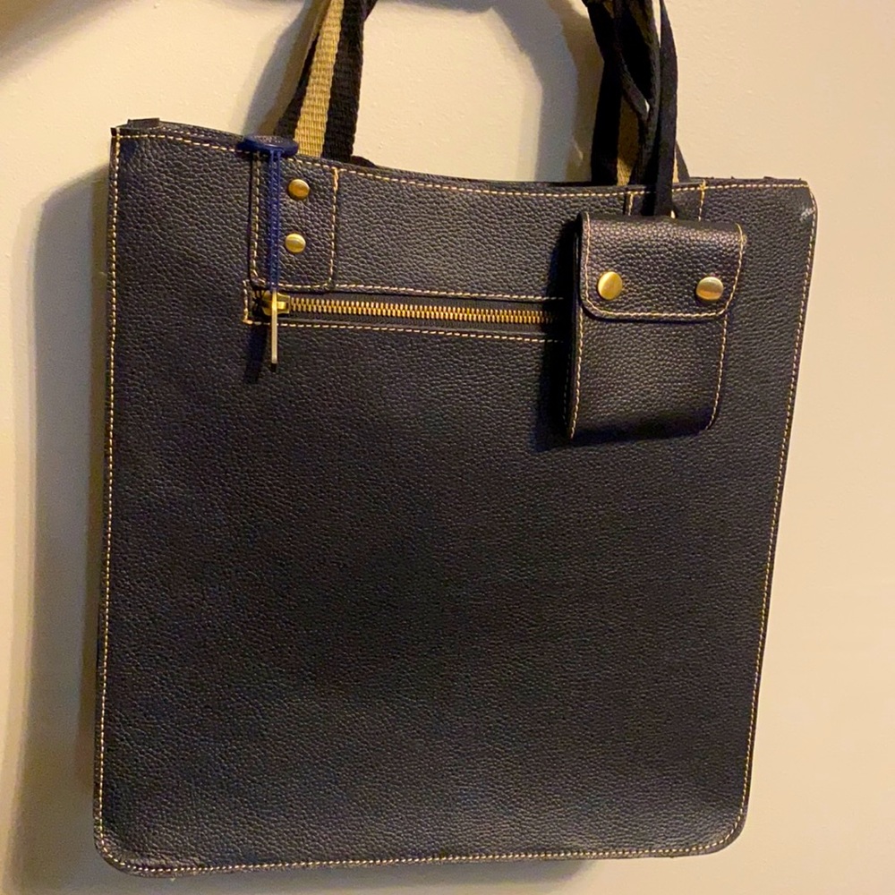 Ameri Leather handbag